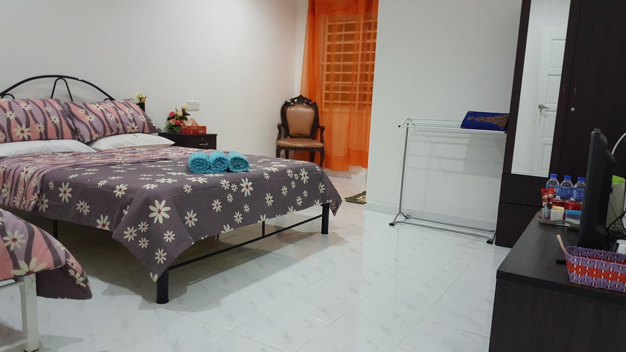 Mama Iman Guestroom Kerteh Exterior foto